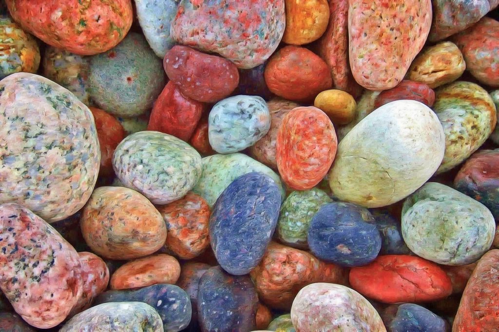 様々な色の石